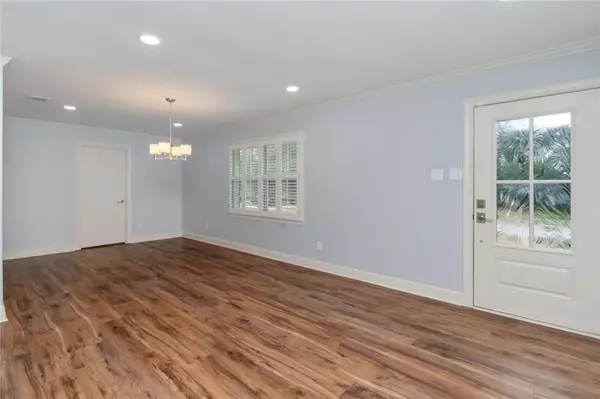 Mobile, AL 36608,5001 Spring Park DR S