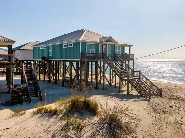 102 Tecumseh CT, Dauphin Island, AL 36528