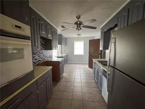 Atmore, AL 36502,1227 Northgate DR