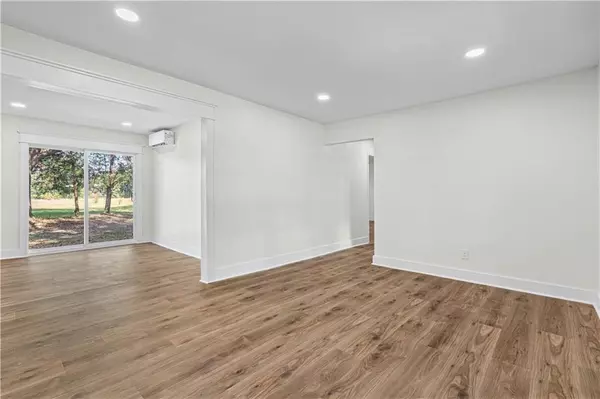 Grand Bay, AL 36541,11680 Linda CIR