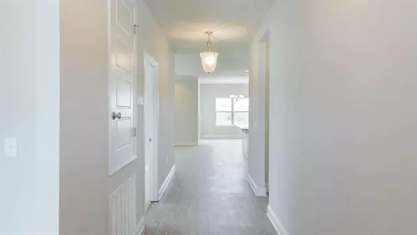 Mobile, AL 36695,7644 Anglebrook RD N