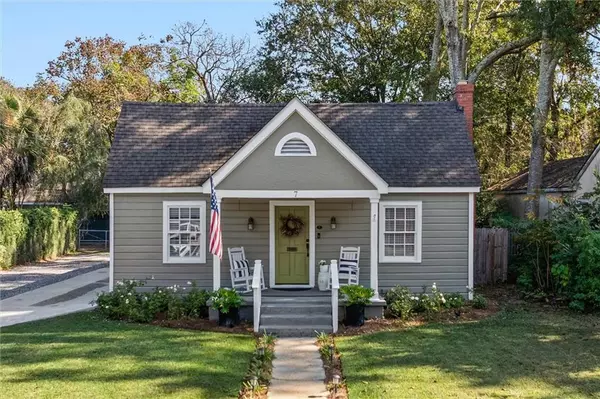 7 Van Heuval ST, Mobile, AL 36606