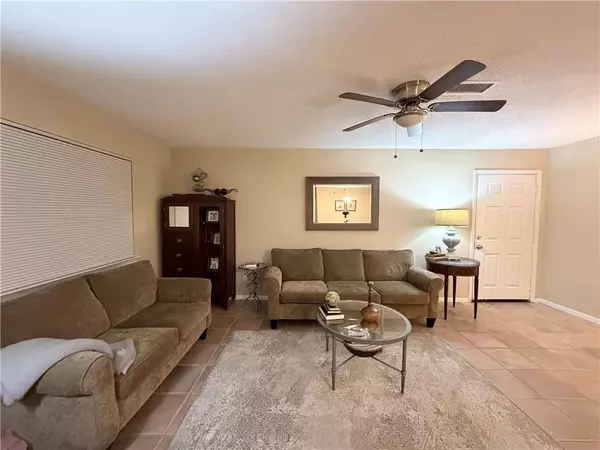 Daphne, AL 36526,110 5th ST #203C