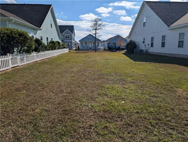 1140 Pink Poppy LN, Foley, AL 36535