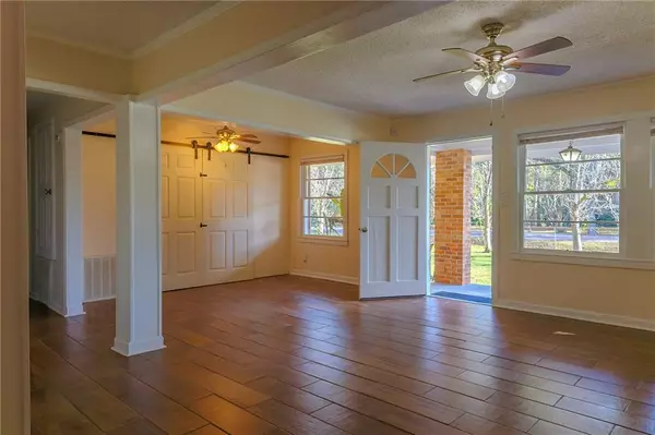 Mobile, AL 36618,7260 Howells Ferry RD