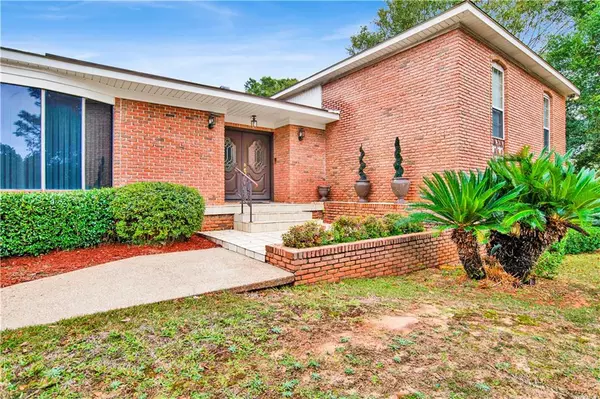 Mobile, AL 36619,7820 Fordham RD