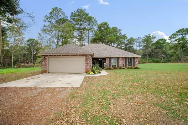 10672 Douglas RD, Grand Bay, AL 36541