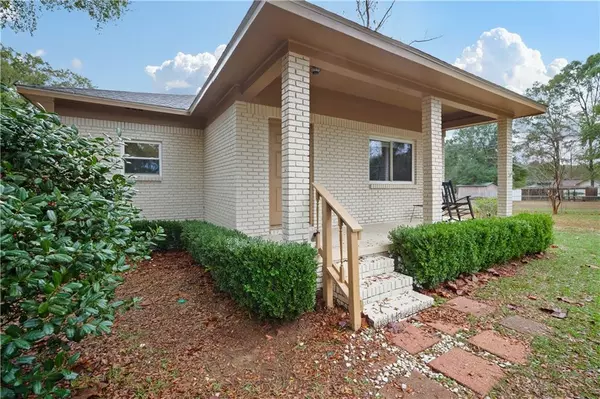 Semmes, AL 36575,7026 Woods DR N