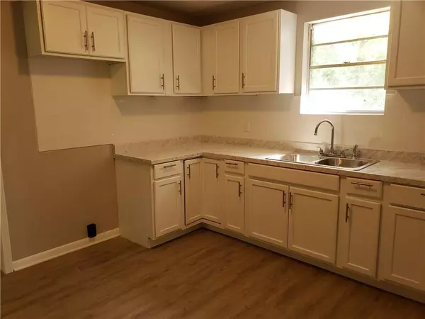 Mobile, AL 36619,4807 Bush LN