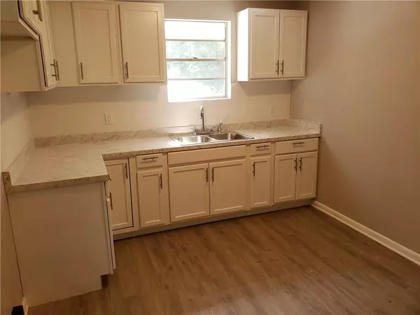 Mobile, AL 36619,4807 Bush LN