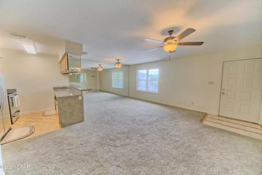 7813 N Lagoon DR #5F, Panama City, FL 32408