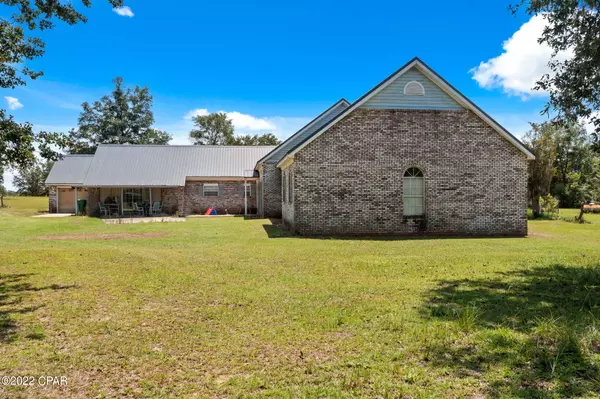 Chipley, FL 32428,3702 Pine Log RD