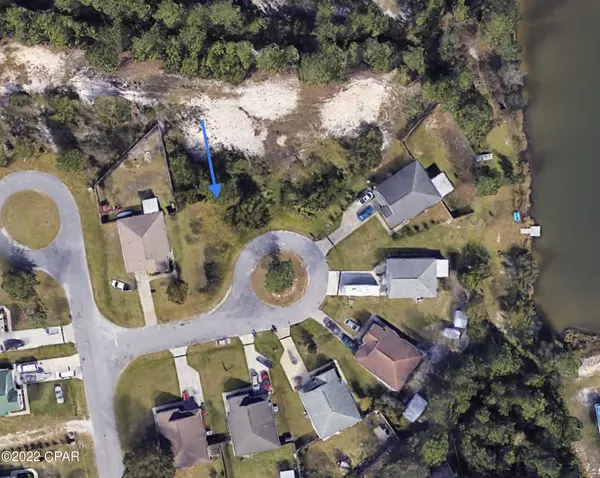 7205 Lake Suzzanne LN, Panama City, FL 32404