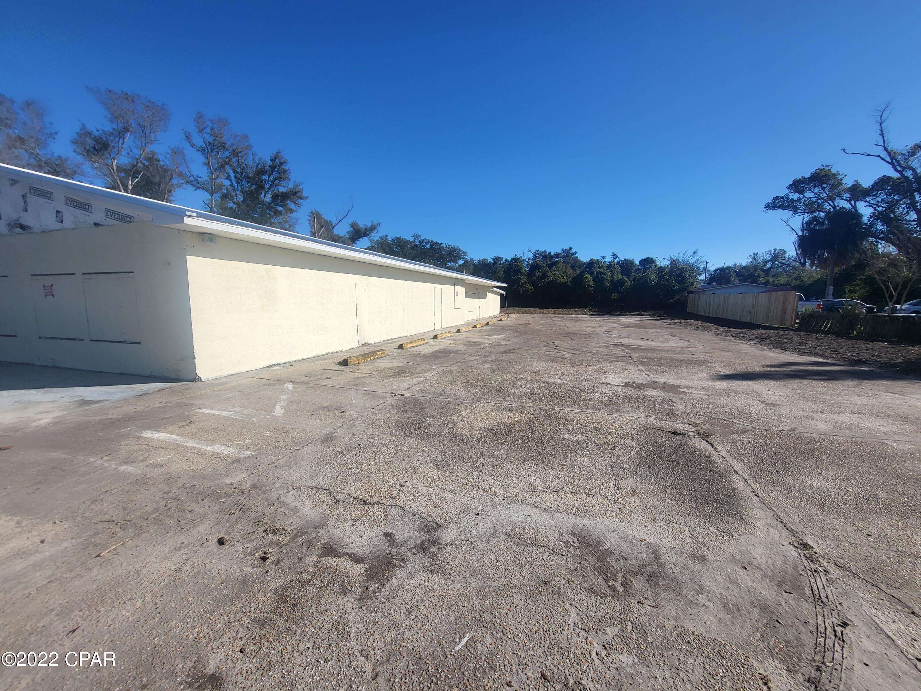 Panama City, FL 32401,804 School AVE