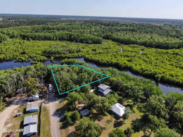 Wewahitchka, FL 32465,587 Texas ST