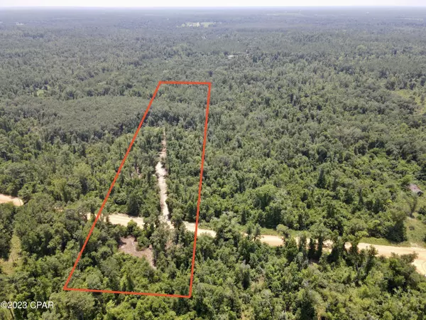 2679 Van Way, Cottondale, FL 32431