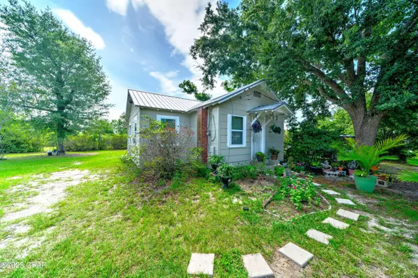 Panama City, FL 32401,528 N James AVE