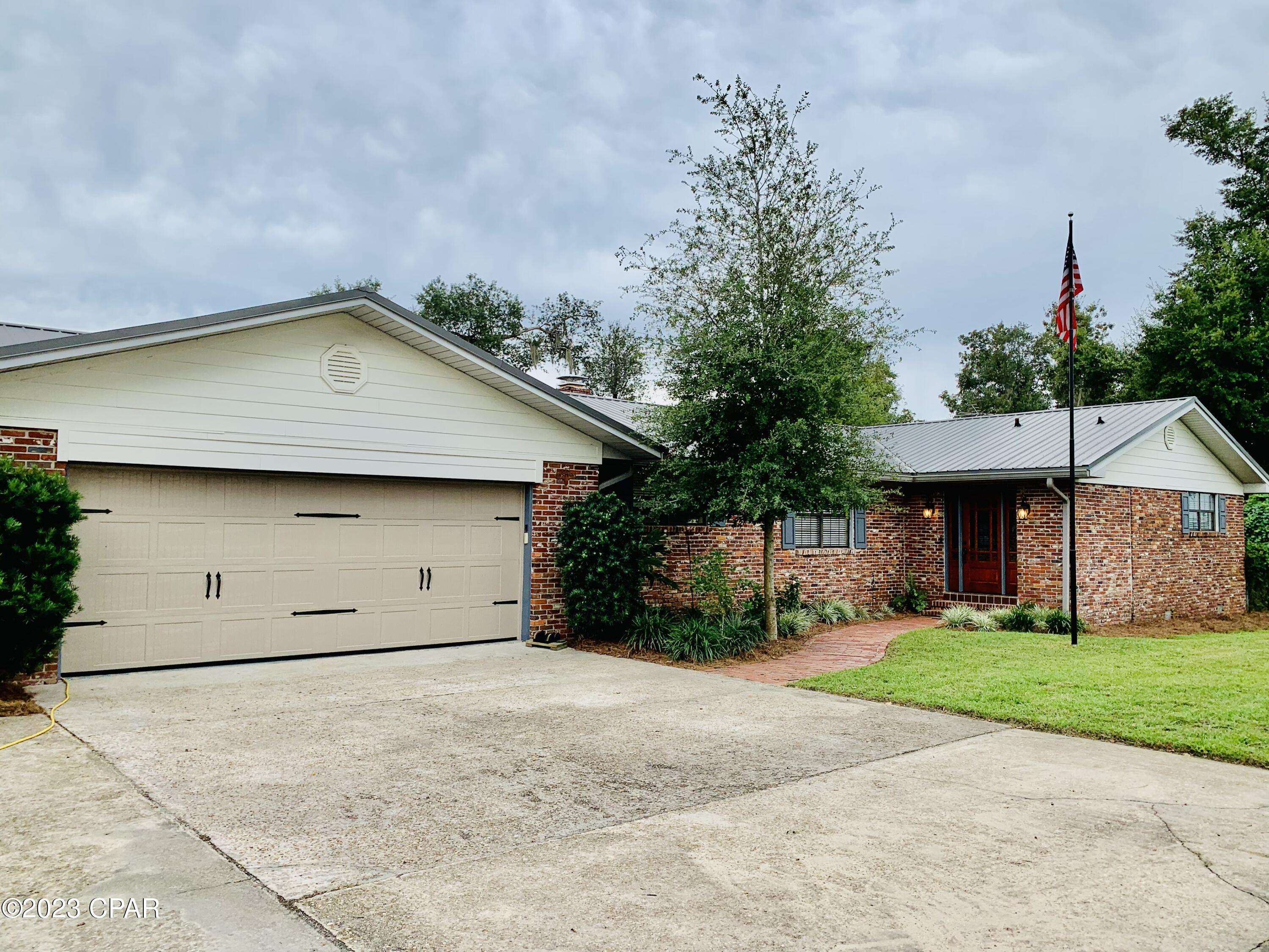 4044 Hobbs RD, Southport, FL 32409