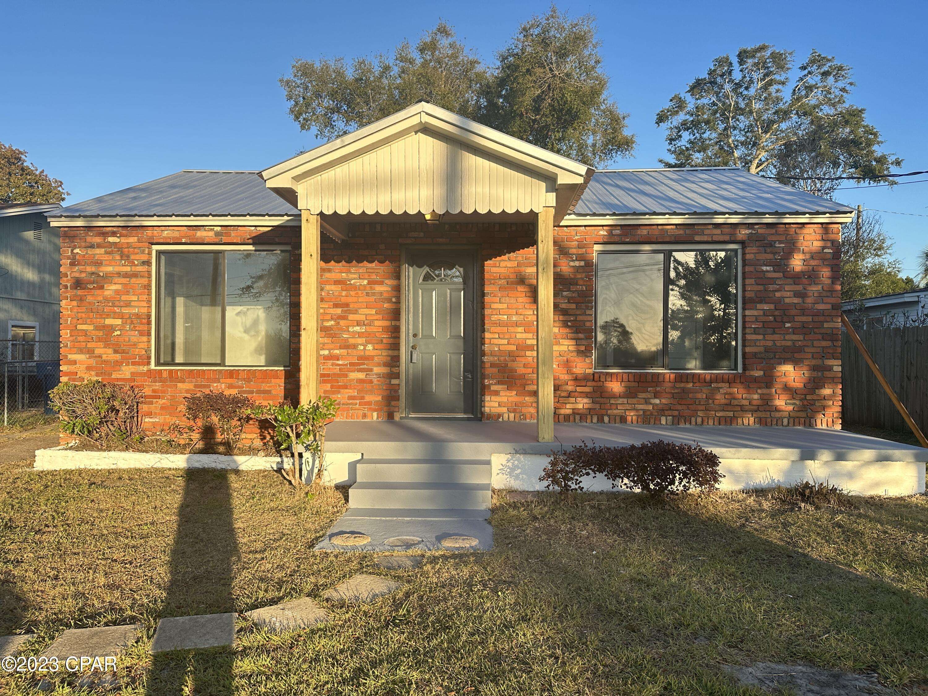 Panama City, FL 32401,914 Mulberry AVE