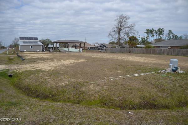 1016 Goose Bayou RD, Lynn Haven, FL 32444