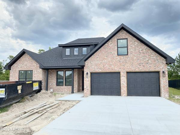 610 Shady Oaks LN, Lynn Haven, FL 32444