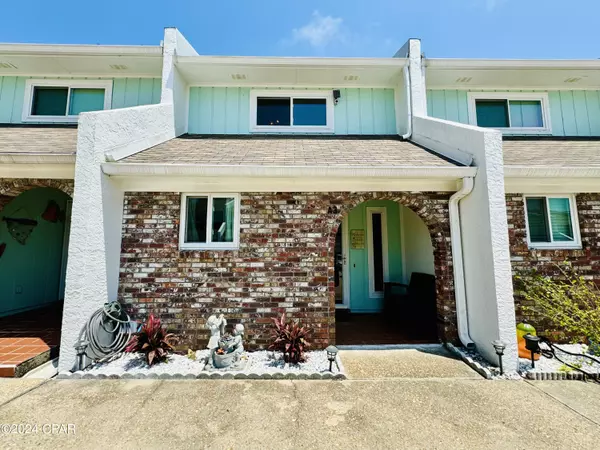 8623 N Lagoon #A3, Panama City, FL 32408