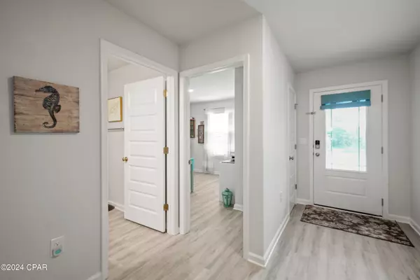 Port St Joe, FL 32456,200 Cove LN