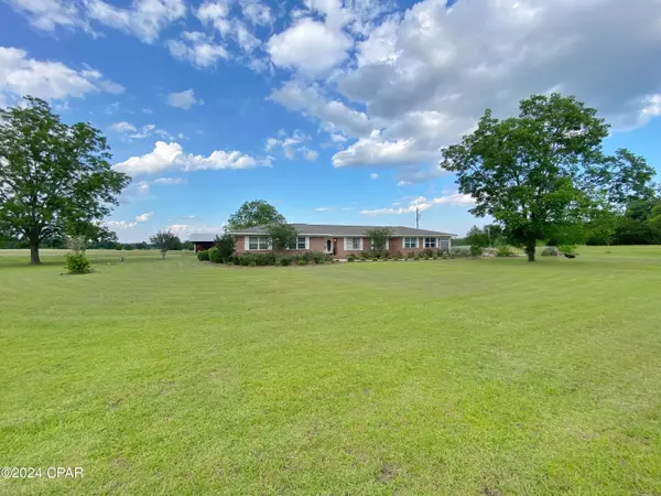 Grand Ridge, FL 32442,2812 Stephens RD