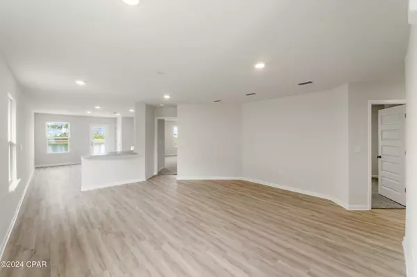 Panama City, FL 32404,6743 Atkins RD