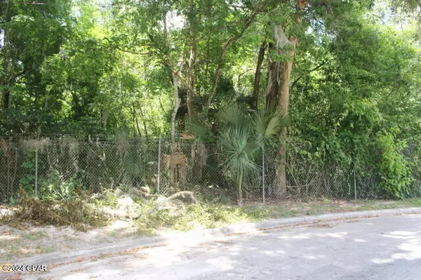 Gainesville, FL 32608,1405 SW 22nd PL