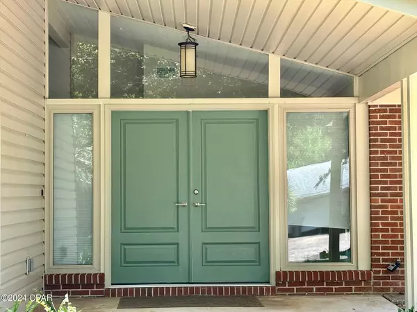 Fort Walton Beach, FL 32547,604 Camborne AVE