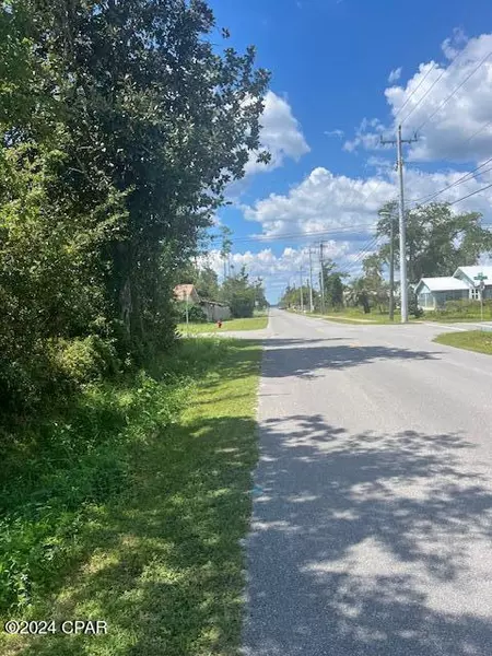 000 Virginia AVE, Lynn Haven, FL 32444