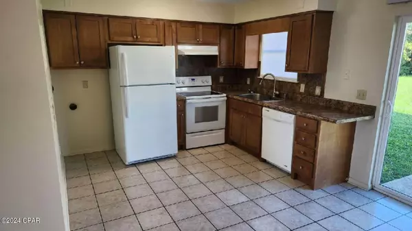 Panama City, FL 32404,114 S Highway 22 A