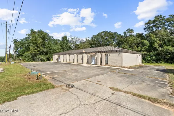 Bonifay, FL 32425,812 S Weeks ST