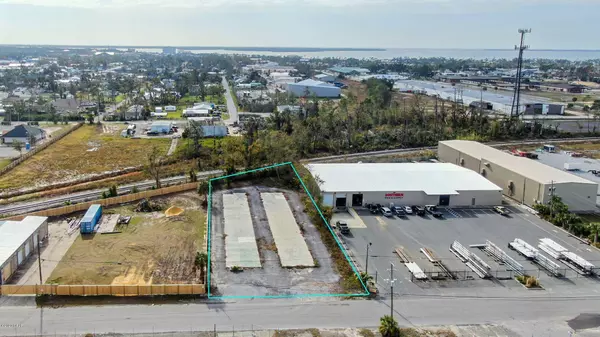 Panama City, FL 32401,323 W 14th ST