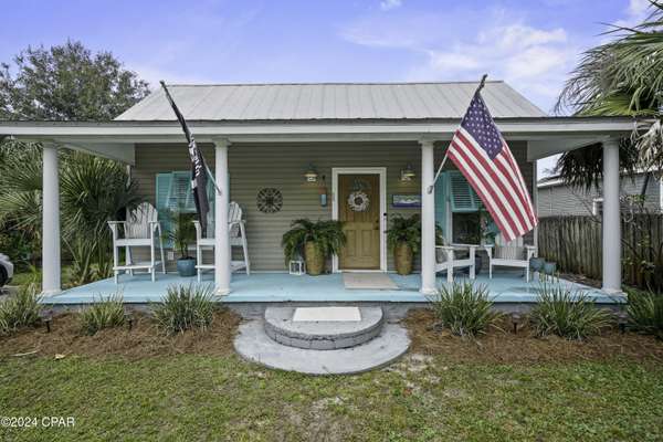 227 7th ST, Port St. Joe, FL 32456