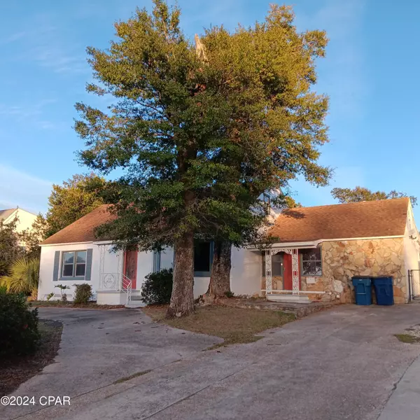 Panama City, FL 32401,326 Massalina DR