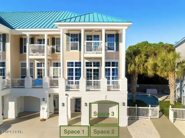 512 Dement CIR #F, Panama City Beach, FL 32407