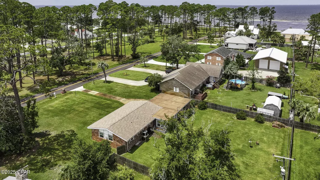 109 Allen Memorial WAY, Port St Joe, FL 32456