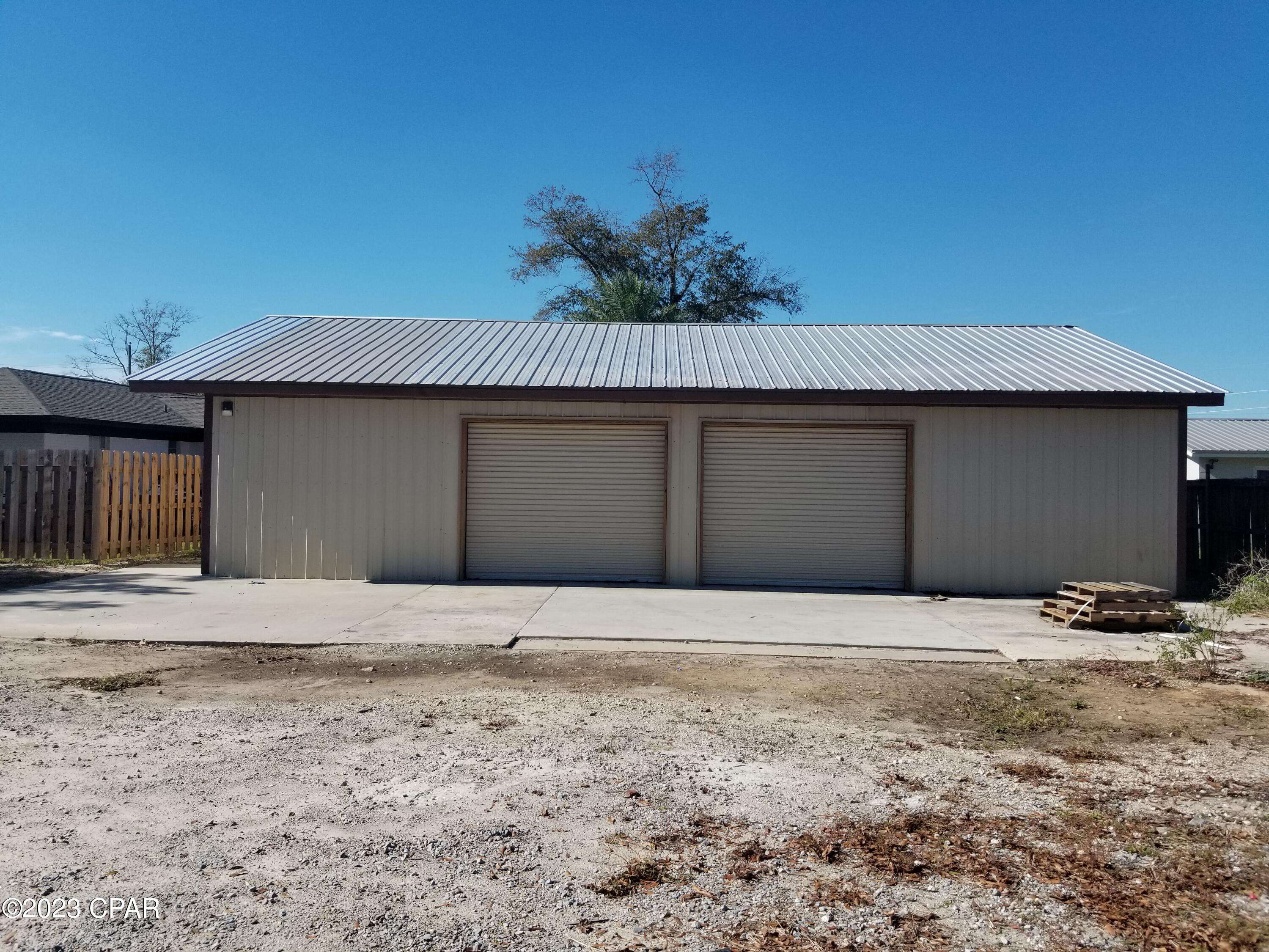 Panama City, FL 32405,1007B E 26th ST
