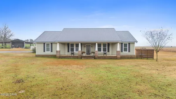 1507 Gainer RD, Chipley, FL 32428