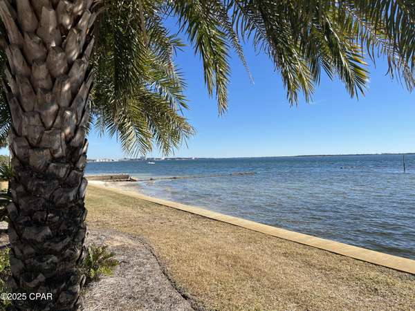 2100 W Beach DR #YN204, Panama City, FL 32401