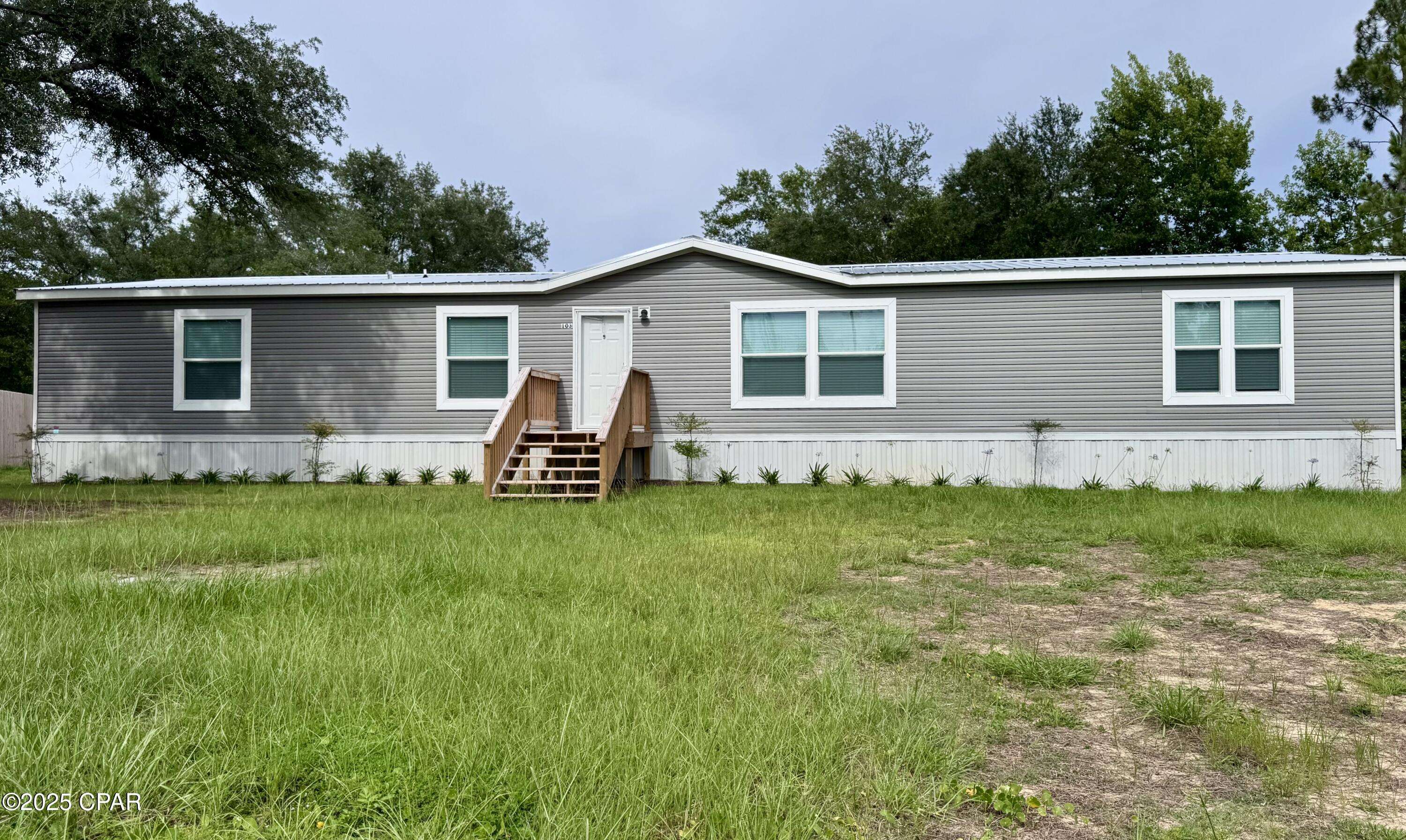 103 Sale RD, Southport, FL 32409