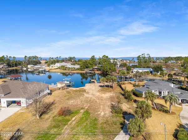 Panama City, FL 32405,3130 Kings DR