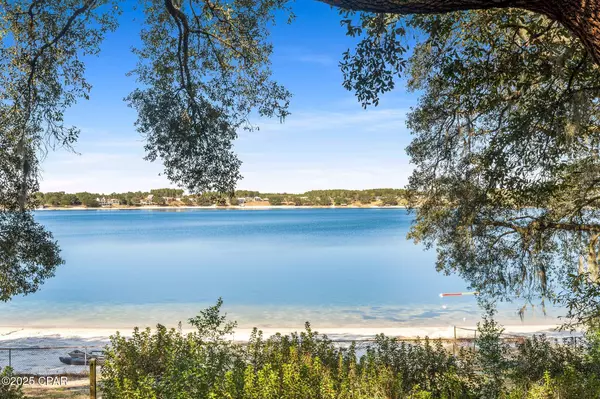 Chipley, FL 32428,4215 Crystal Lake DR