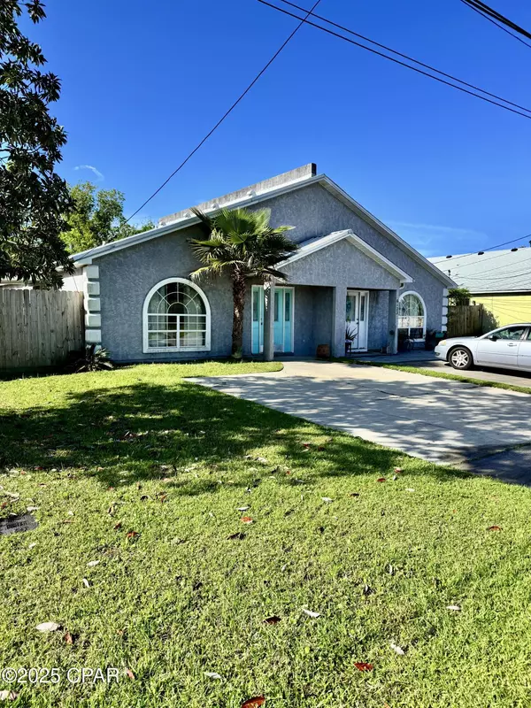 Panama City, FL 32408,6121 Orange PLZ