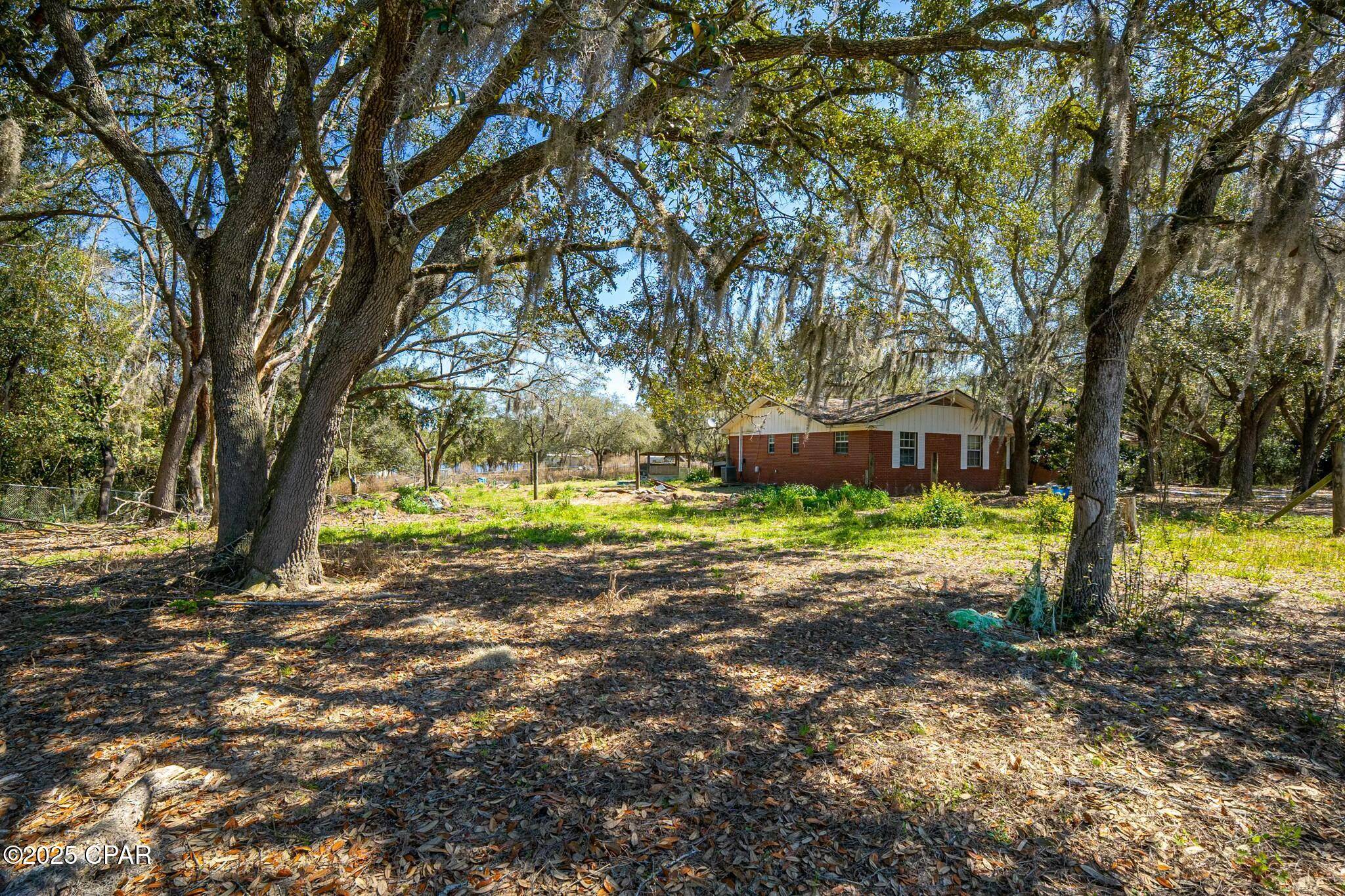 Southport, FL 32409,15222 Highway 77