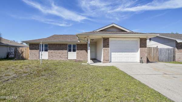 208 Acme LN, Lynn Haven, FL 32444