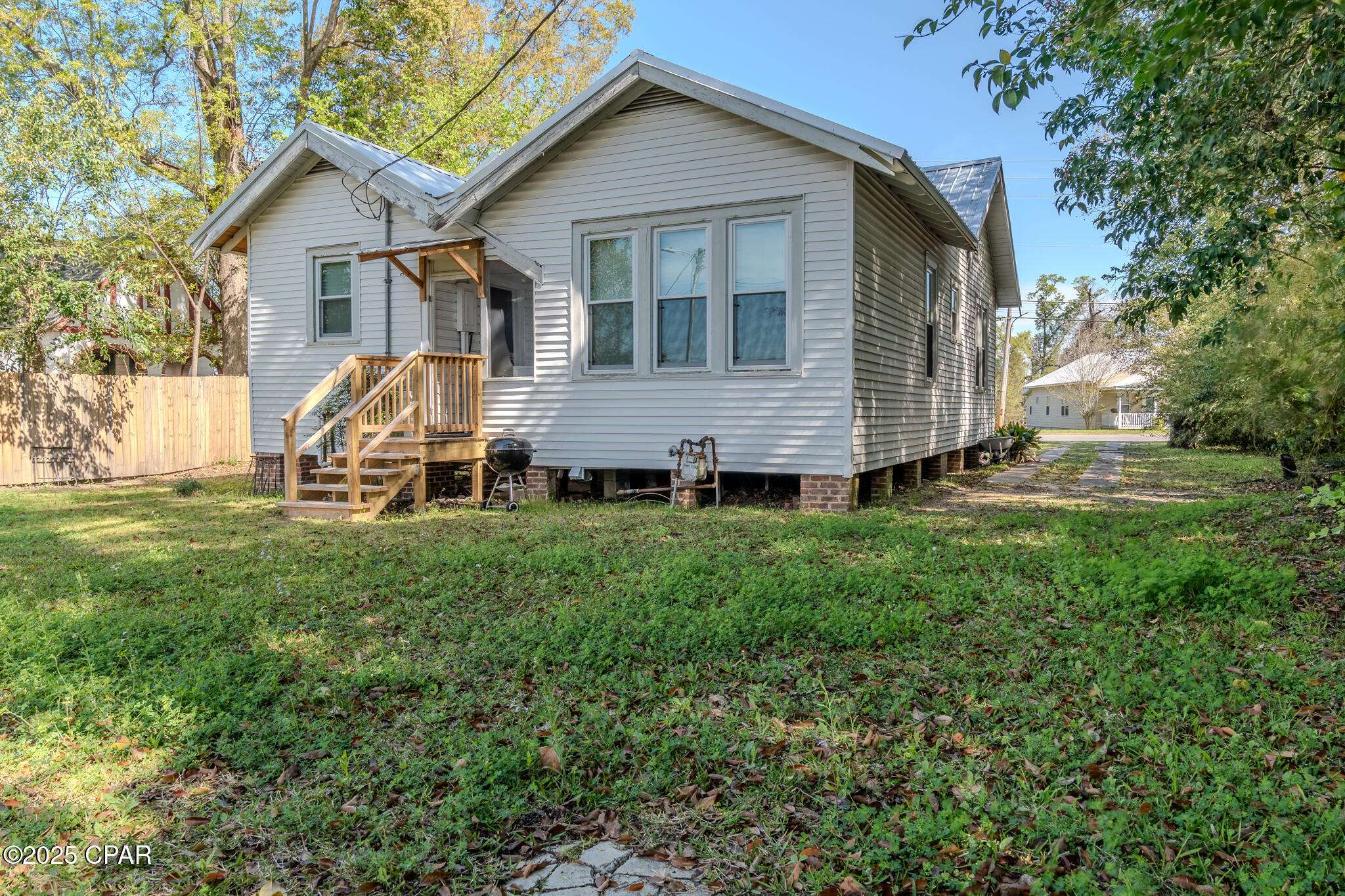 Marianna, FL 32446,4383 Clinton ST