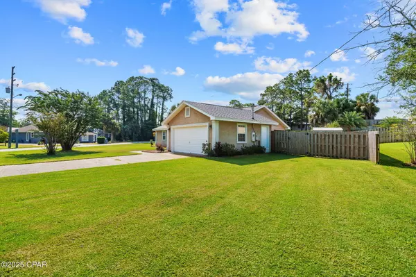 Panama City Beach, FL 32407,201 Birdie LN